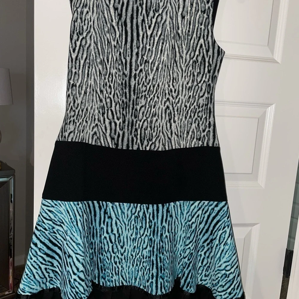 BCBGMaxAzria bcbg max